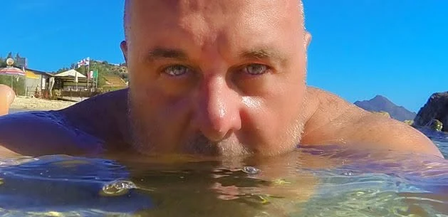 Christian Camana al mare a Costa Rei